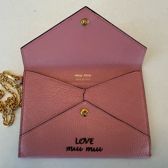 Miu Miu Love Pink Leather Clutch with Gold Chain. Fresh and Brand new - Picture 1 of 3